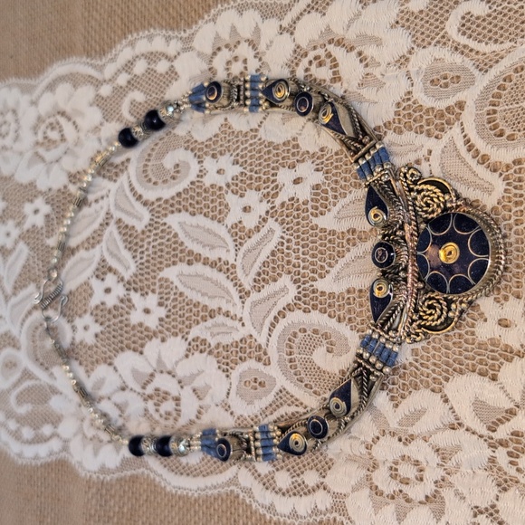 NWOT TIBETAN SILVER HANDCRAFTED BEADED NECKLACE